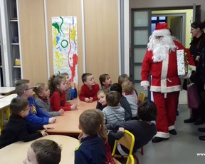 Le Père Noël avait un peu d'avance, à l'école.