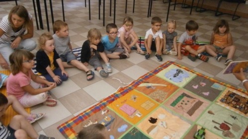 Vendredi 8 juin : tapis de lecture : à la ferme avec les enfants de l'école