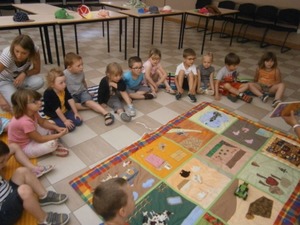 Vendredi 8 juin : tapis de lecture : à la ferme avec les enfants de l'école